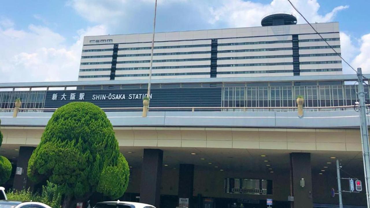 Toyoko Inn Shin-Osaka Chuo-Guchi Shinkan Exterior foto
